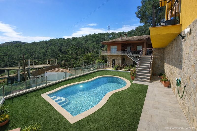 Foto d6577318-9b77-47a5-aab8-7a02e51ceb59. Casa amb calefacció aparcament a Canyelles