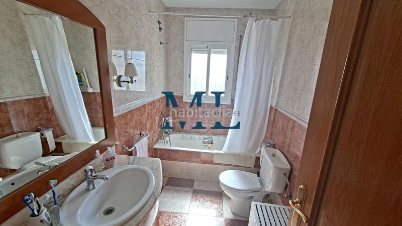 Foto e0cc67be-6238-4f91-9753-4d58af385cb7. Casa amb calefacció aparcament a Canyelles