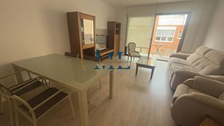 Flat in Centrevila. Piso en el centro de vilanova, con parking, trastero y piscina c