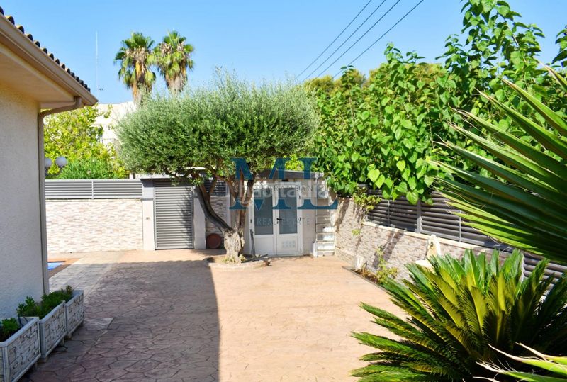 Foto 5ab78589-e3da-45c4-af05-b1a7245c9dea. Casa amb calefacció aparcament piscina a Roda de Barà