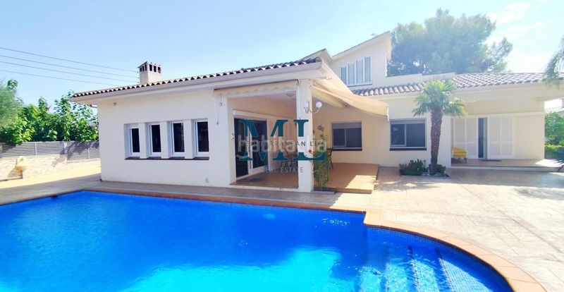 Foto 9a5039d8-99a8-4dc4-a16b-382cb4d1178b. Casa amb calefacció aparcament piscina a Roda de Barà