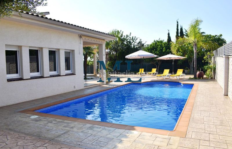 Foto 9d63fd7b-6858-41af-80f1-c56020bae0c9. Casa amb calefacció aparcament piscina a Roda de Barà