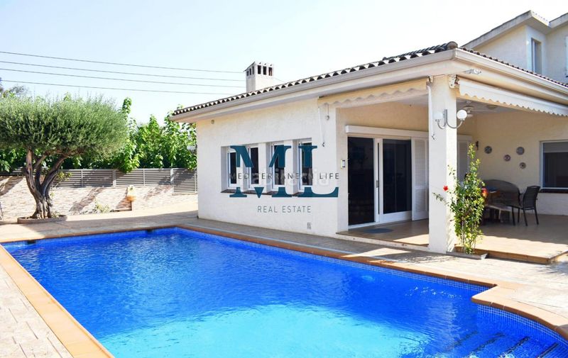 Foto b5086c59-d97c-43d4-b069-de143eb9a30e. Casa amb calefacció aparcament piscina a Roda de Barà