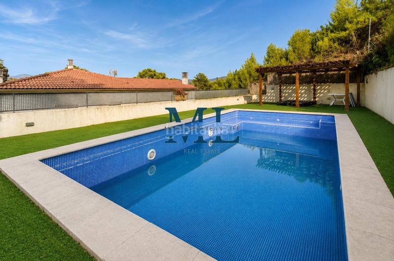Foto f65cc4f9-fafa-4c98-a058-75776d9cd354. Casa amb calefacció aparcament piscina a Olivella