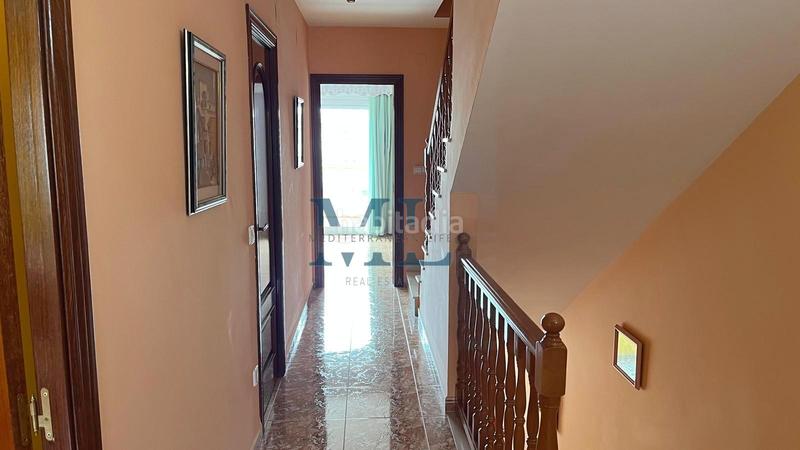 Foto 59a0a6f0-4465-4072-b51a-58c20584f013. Casa adossada amb calefacció aparcament a Santa Maria-l´Eixample-Sud Sumella Cubelles