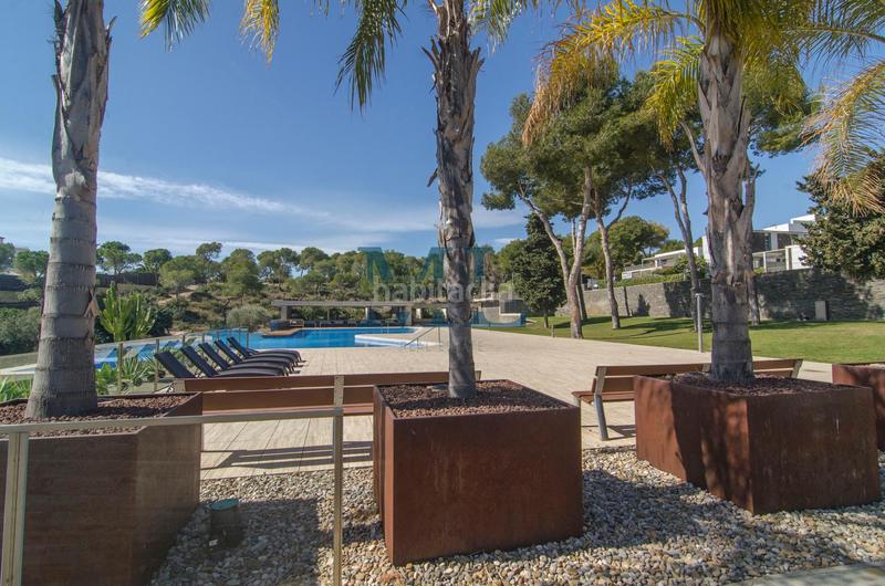 Foto f8d1b4f7-3743-4343-a2a7-4248f2910d6b. Dúplex duplex en urbanizacion casa del mar en Mas d´En Serra - Els Cards Sant Pere de Ribes