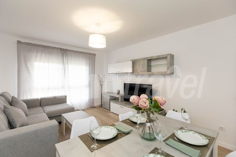 Foto 0a6de444-7ade-4bdf-bd09-909079877add. Alquiler piso en rua areal 22 piso de verano de 4 dormitorios al lado de la playa en portonovo en Sanxenxo