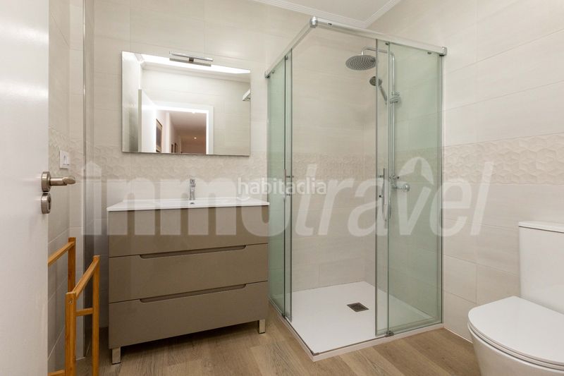 Foto 4ccfeb52-9d0d-4651-829e-a37c82fef0ca. Alquiler piso en rua areal 22 piso de verano de 4 dormitorios al lado de la playa en portonovo en Sanxenxo