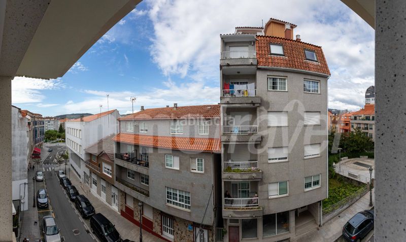 Foto 6a267c72-65f4-4a69-9b86-14a2c5d5729f. Alquiler piso en rua areal 22 piso de verano de 4 dormitorios al lado de la playa en portonovo en Sanxenxo