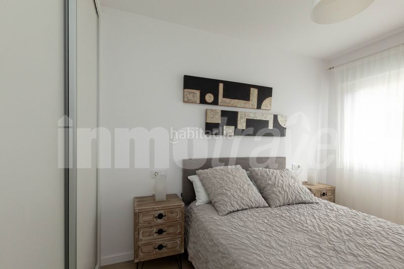 Foto a4502931-8525-4b0d-9ec1-ea2364033411. Alquiler piso en rua areal 22 piso de verano de 4 dormitorios al lado de la playa en portonovo en Sanxenxo