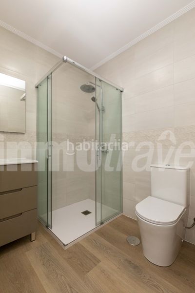 Foto f7655439-d37f-43a3-96df-8283bcf13a61. Alquiler piso en rua areal 22 piso de verano de 4 dormitorios al lado de la playa en portonovo en Sanxenxo
