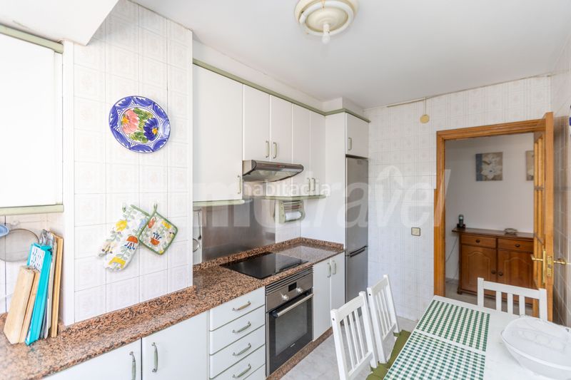 Foto 1bbcfc79-1799-47a8-ac97-13a56a87e7bd. Pis amb calefacció a Adina - Portonovo Sanxenxo