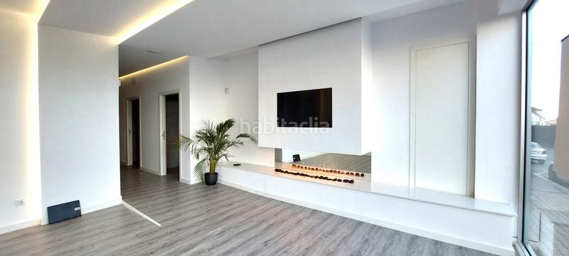 Foto db4280d9-4e1e-434b-b9f0-d99bdc07aa9d. Locale commerciale in po-308 85 in Sanxenxo pueblo Sanxenxo