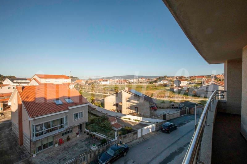 Foto 1aab586e-a8e0-4000-8324-20be54dc67bb. Apartament a po-550 3-a a Noalla Sanxenxo