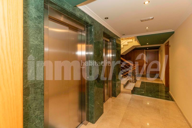 Foto 2c246cf9-dca8-40d1-bd07-46790f5c59e2. Apartament a po-550 3-a a Noalla Sanxenxo