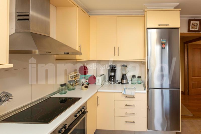 Foto 32e792d0-93ea-4cb5-9903-b047a4255fc9. Apartament a po-550 3-a a Noalla Sanxenxo