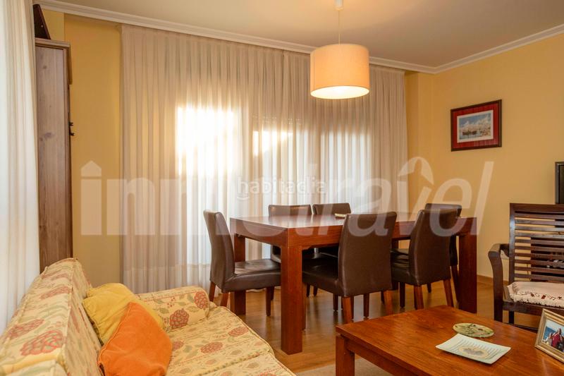 Foto 76dcd3bc-c279-46f8-9b8d-ebda9d967563. Apartament a po-550 3-a a Noalla Sanxenxo