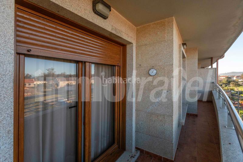 Foto 9689ac57-fe6f-46bb-a9d2-7d4dd9e98e78. Apartament a po-550 3-a a Noalla Sanxenxo