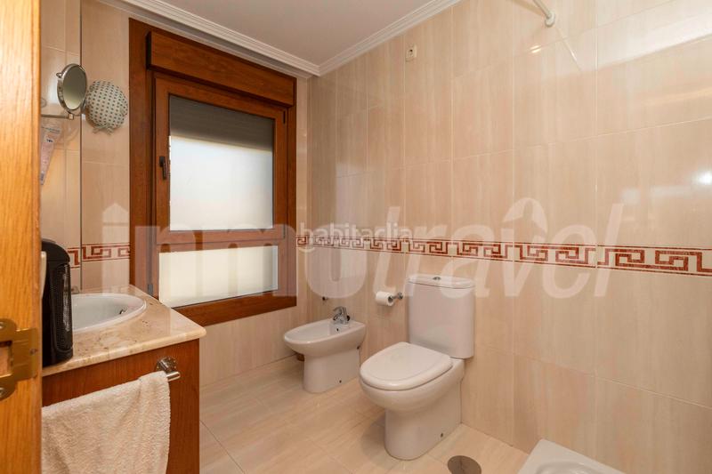 Foto ad9ae0e2-f0fc-4615-847b-b96f79cf8046. Apartament a po-550 3-a a Noalla Sanxenxo