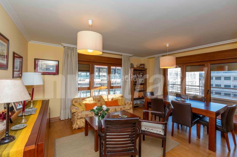 Foto ff2fb852-dd31-4320-ac6f-1110669c6510. Apartament a po-550 3-a a Noalla Sanxenxo