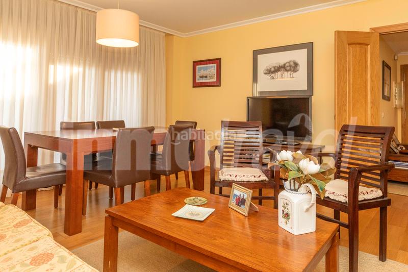 Foto ff41ab6e-33bf-4026-a6e0-f9728453ab77. Apartament a po-550 3-a a Noalla Sanxenxo