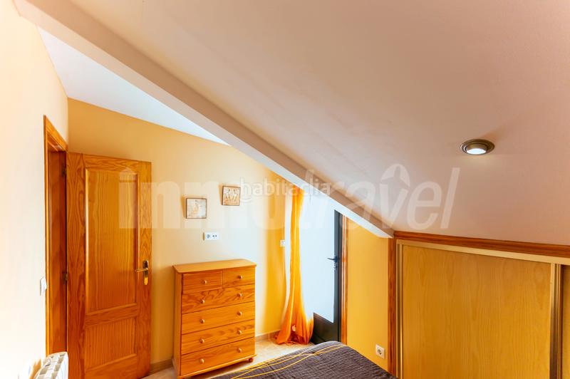 Foto 270fd4d5-8d64-4cde-918f-4f975b8660db. Casa adossada a lugar soutullo 90d a Noalla Sanxenxo