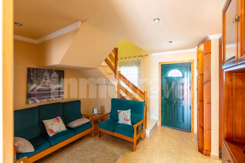 Foto af817aab-d00e-4ffa-b942-d37c0a27f9ab. Casa adossada a lugar soutullo 90d a Noalla Sanxenxo