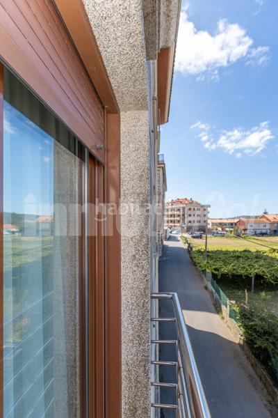 Foto 45f36ebb-51a3-4364-80fd-15eb6c04c41e. Appartement dans lugar revolta 26 dans Noalla Sanxenxo