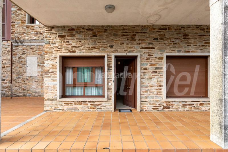 Foto 0aea33dd-effe-4fc4-9892-6c9179964110. Planta baixa a lugar revolta 26 a Noalla Sanxenxo