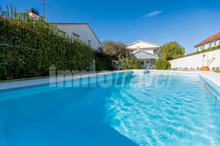 Chalet  Po-308 12a. Preciosa casa con piscina a un paso del centro de sanxenxo