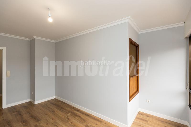 Foto 18ed9596-c612-4f34-941f-d8412e205b20. Apartament a rúa teniente domínguez 4 a Grove (O)