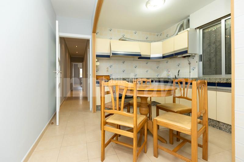 Foto 49bec418-f1c9-430f-99e1-a26e38e19409. Apartament a rúa teniente domínguez 4 a Grove (O)