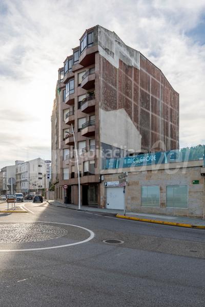 Foto 98cbbf71-13b3-4ec6-8f09-57a935771ff4. Apartament a rúa teniente domínguez 4 a Grove (O)