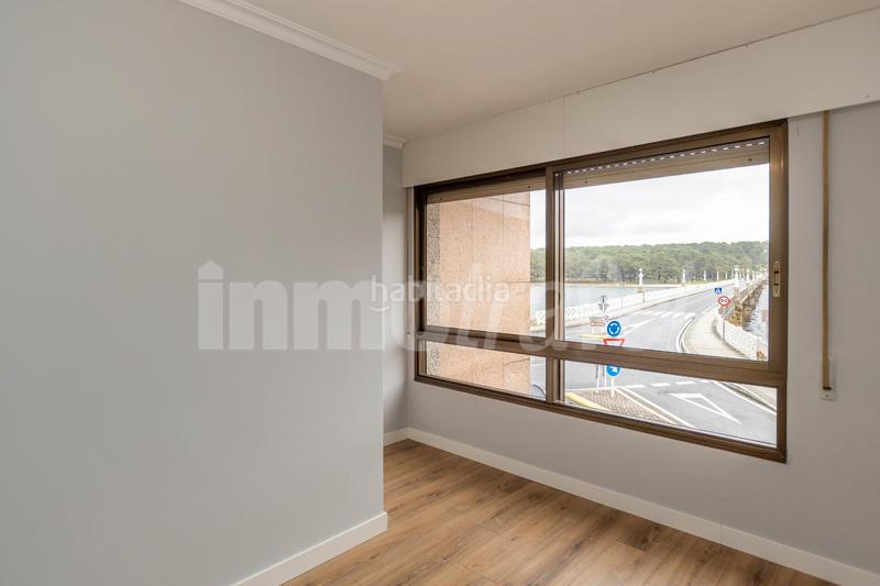 Foto b7c74027-491f-454f-a936-a19c36cb94fe. Apartament a rúa teniente domínguez 4 a Grove (O)