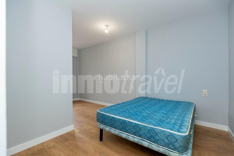 Foto c6f71303-683b-4649-87cf-51446abf2a71. Apartament a rúa teniente domínguez 4 a Grove (O)