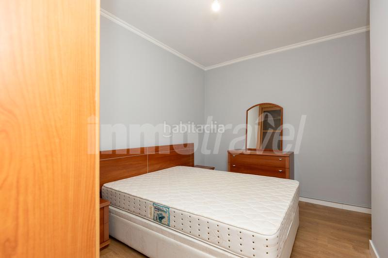 Foto e4b3086f-d8df-445e-918a-7641424e6033. Apartament a rúa teniente domínguez 4 a Grove (O)
