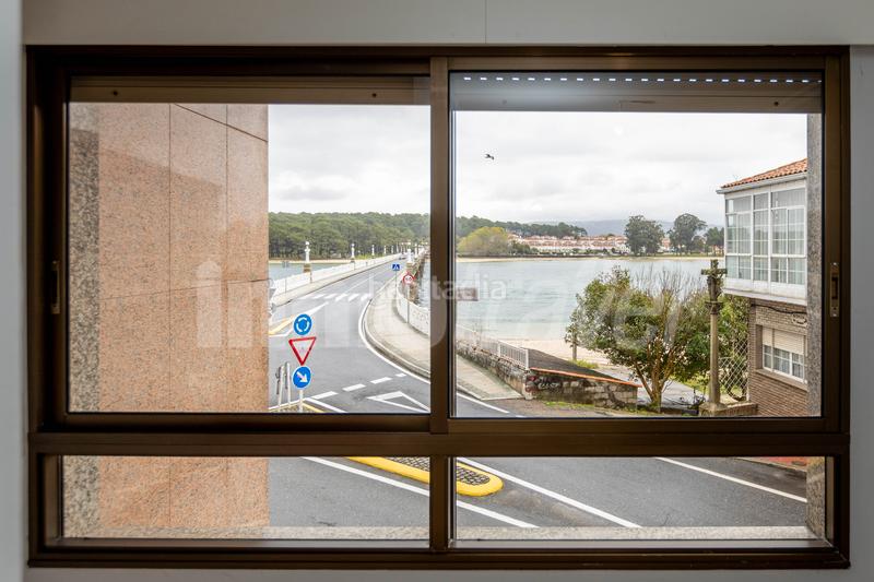 Foto ebb6076b-1cdc-470e-b984-2d7e2e799989. Apartament a rúa teniente domínguez 4 a Grove (O)