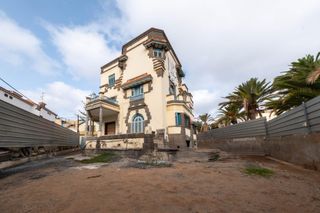 Casa a Calle camilo saint saens 7. Chalet emblemático en venta en ciudad jardín