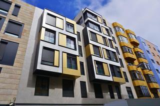 Alquiler Piso en Calle albareda 17. Impecable piso completamente amueblado. alquiler por máximo 8 me