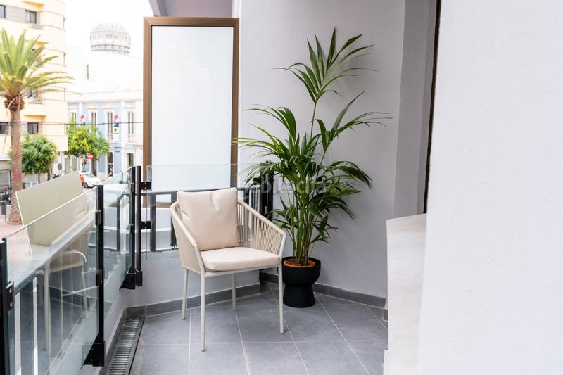 Foto d9cc4b49-26ec-4a0e-8fc0-62556467fc35. Piso 64m<sup>2</sup> en calle fernando guanarteme 5 en Santa Catalina - Canteras Palmas de Gran Canaria (Las)