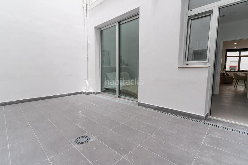 Foto 8de6f4aa-9d02-4f52-90ef-4e5d640c14f8. Estudio 45m<sup>2</sup> en calle fernando guanarteme 5 en Santa Catalina - Canteras Palmas de Gran Canaria (Las)