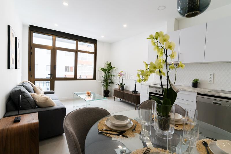 Foto 15bd8b7c-f845-4a32-ad22-121f01d81069. Estudio 45m<sup>2</sup> en calle fernando guanarteme 5 en Santa Catalina - Canteras Palmas de Gran Canaria (Las)