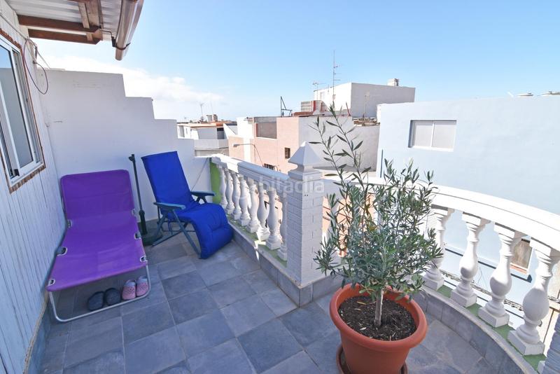 Foto 104d6972-fadf-43c2-bc10-640f68da6c78. Casa pareada en calle ciceron 36 duplex en venta en el goro en Telde