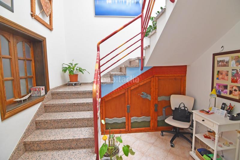 Foto 364e3fe3-fee3-469b-97fd-d3d9dbeab811. Casa pareada en calle ciceron 36 duplex en venta en el goro en Telde