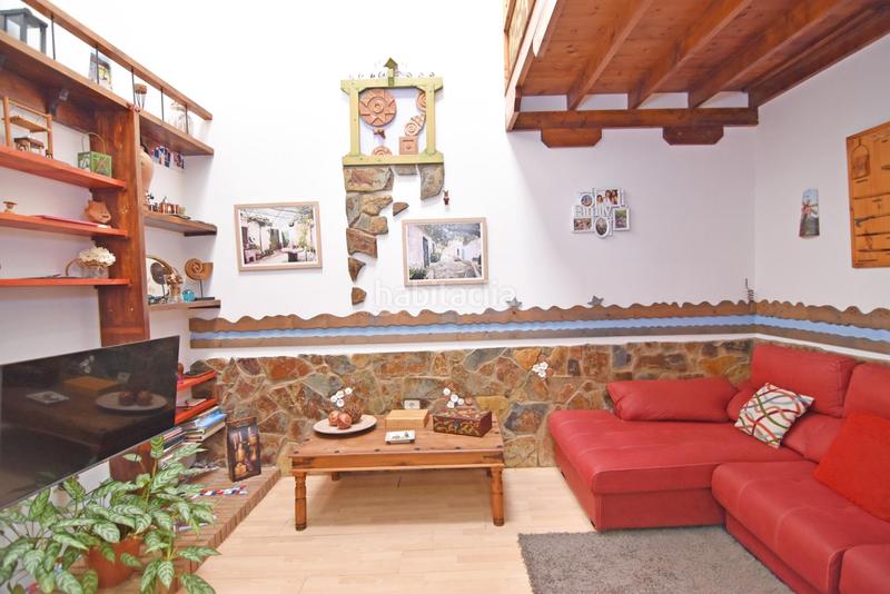 Foto 6089ea40-5983-4d3b-8e03-fee9278d3027. Casa pareada en calle ciceron 36 duplex en venta en el goro en Telde