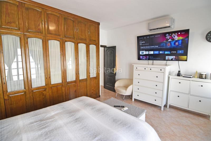 Foto b5104c61-68ba-4247-b971-e8b89bb812f3. Casa pareada en calle ciceron 36 duplex en venta en el goro en Telde