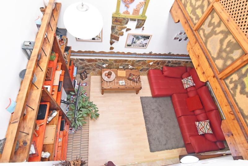 Foto be668179-3c84-42e6-8f6d-3f9b79c3a417. Casa pareada en calle ciceron 36 duplex en venta en el goro en Telde