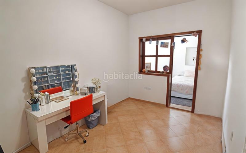 Foto dd973c34-d984-4c23-980e-7cdd57c04158. Casa pareada en calle ciceron 36 duplex en venta en el goro en Telde
