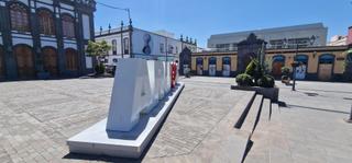 Xalet  Calle servando blanco suárez. Exclusivo palacete en la emblemática plaza de la constitución, a