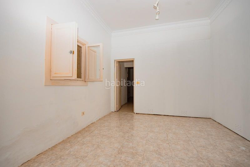 Foto 1c2363f6-3ef7-47ae-8d76-5296ee0f285d. Miete geschäftsraum in Triana Palmas de Gran Canaria (Las)